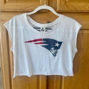 PINK VICTORIA’S SECRET CROPPED PATRIOTS T-SHIRT
